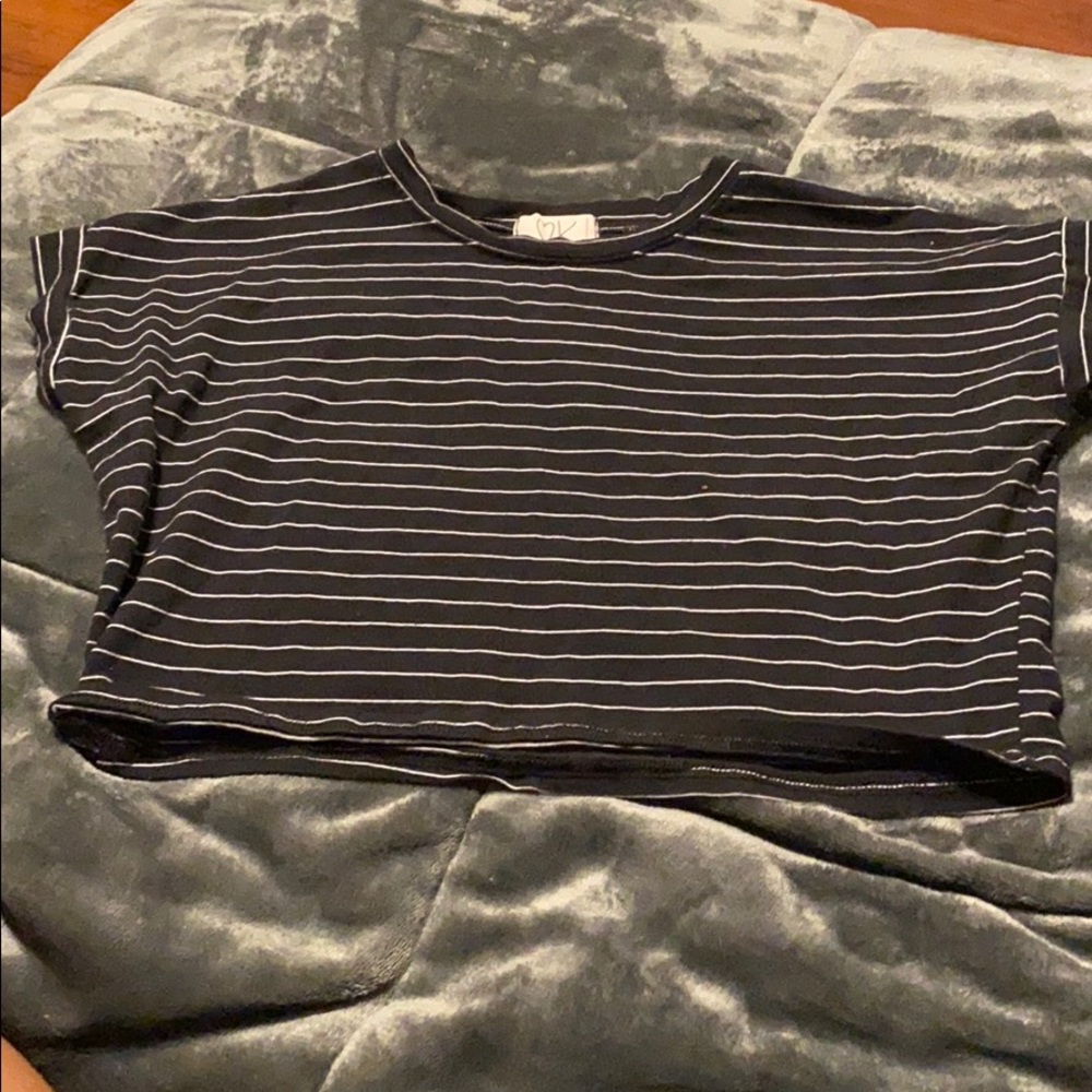 Short Sleeve Crop Top